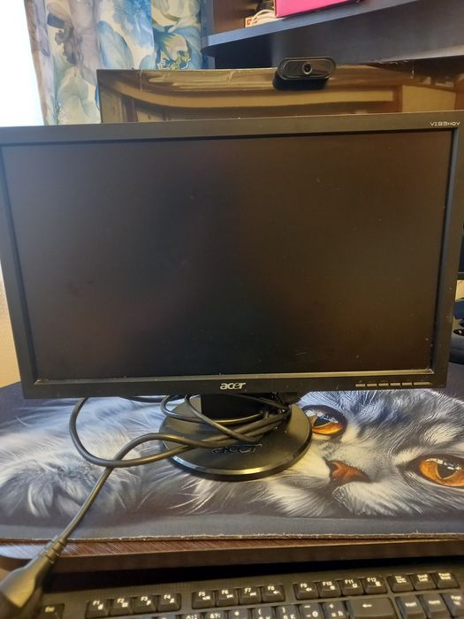 Продам монитор б/у