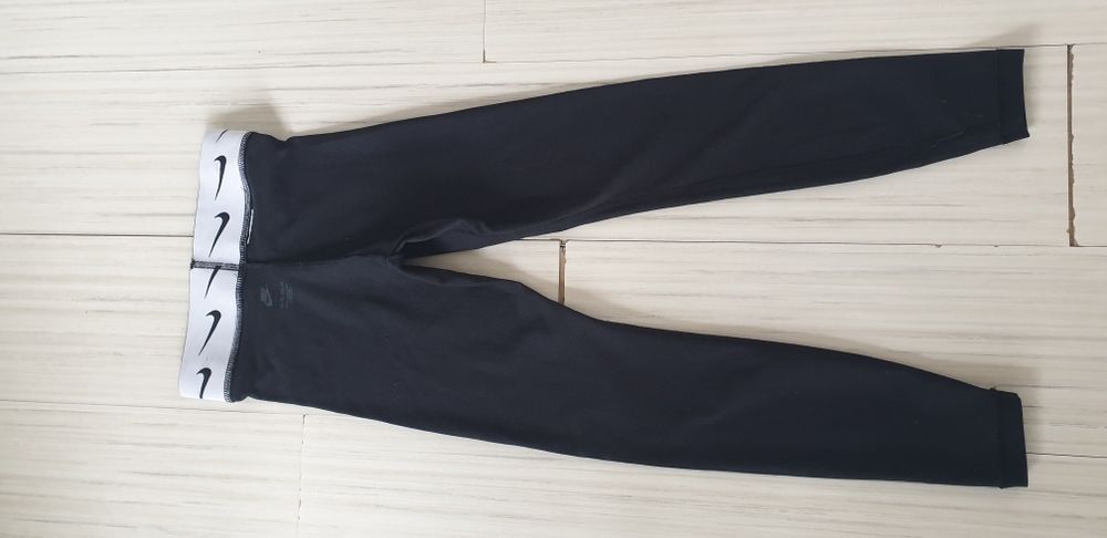 Nike Swoosh Womens Size XS  НОВО! ОРИГИНАЛ! Дамски Клин!