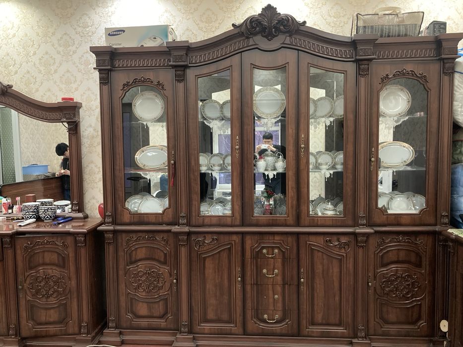 Stenka Mebel xolati yaxwi defekti yoq