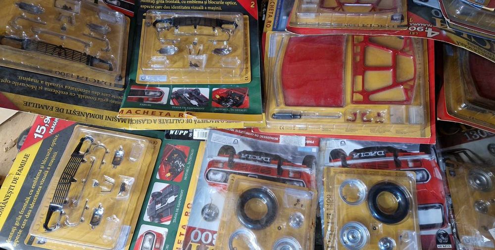 Dacia macheta 1:8 numar 1 2 3 4