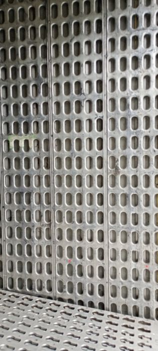 Пити за оборудване на дрехатка