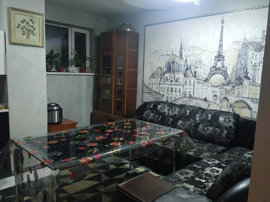 Продам дом возле парка