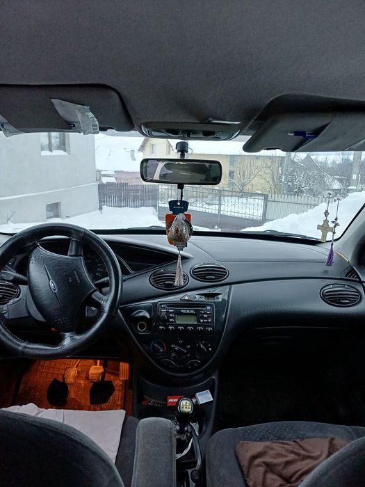 Vând Ford focus 1.8 tdi