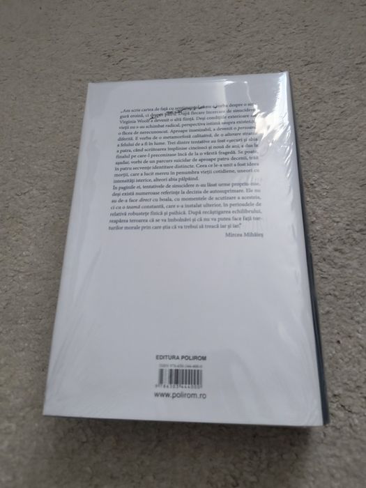 Vând carte sigilată,,Cele patru sinucideri ale Virginiei Woolf",O psihodramă,scrisă de Mircea Mihăieș,la super-preț!