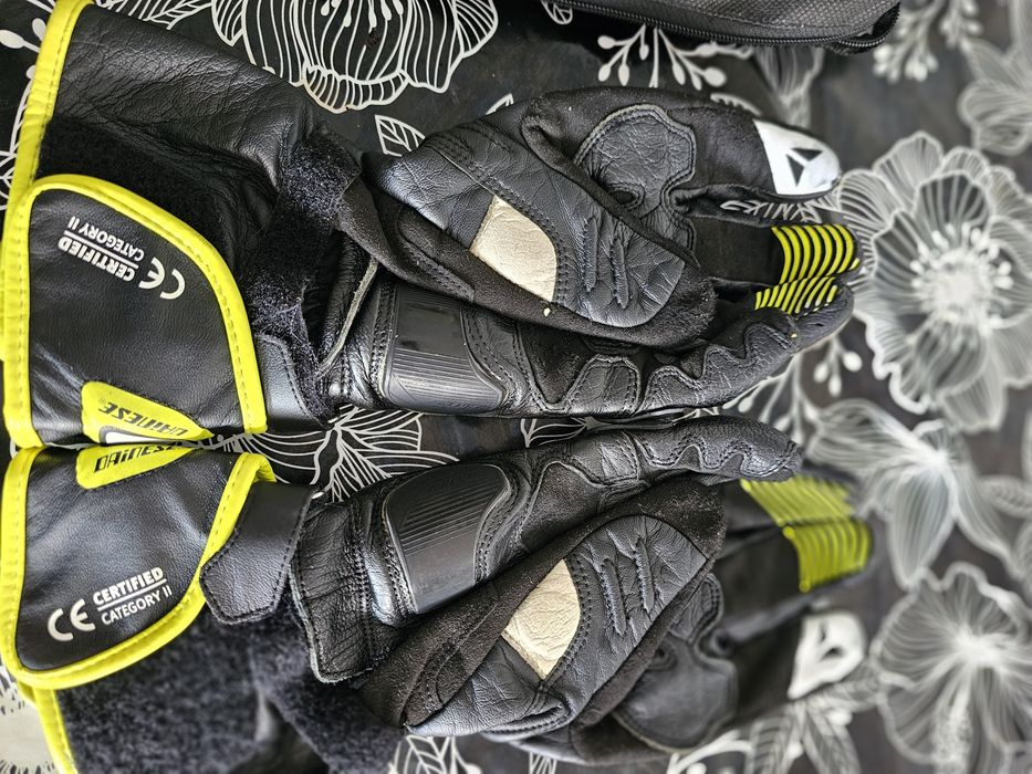manusi moto dainese/alpinestars