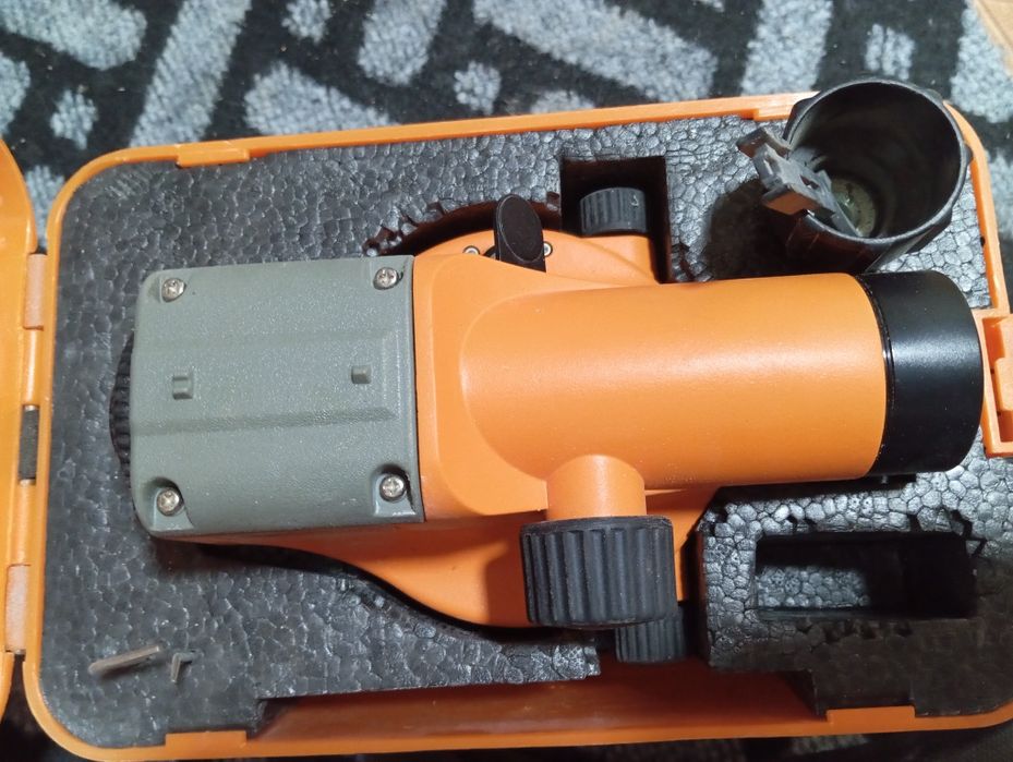 Продам нивелир оптический