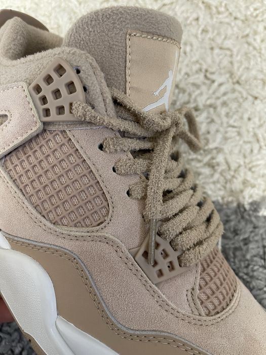 Adidasi Jordan 4 Retro Cozy