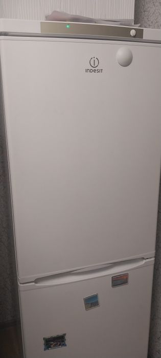 Продам холодильник