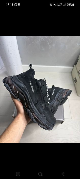 Balenciaga triple s