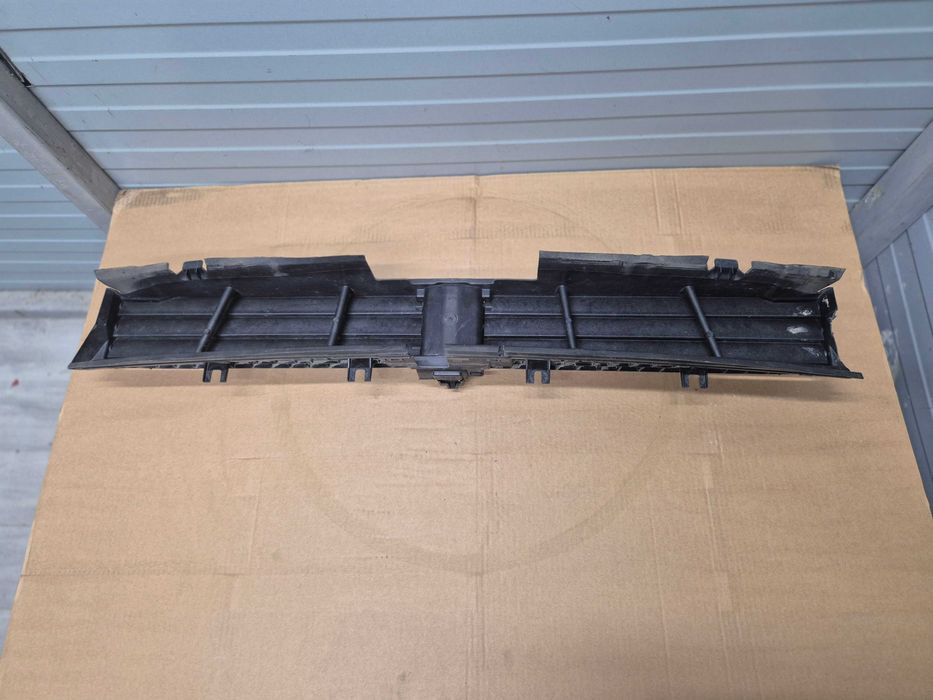 Grila activa inferioara hota clapete Bmw seria 5 G30 LCi cod 5A218F6-02