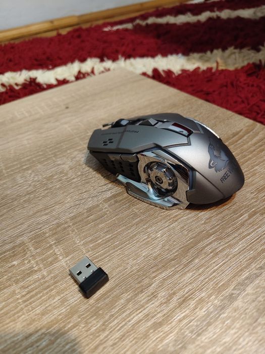 Mouse gaming free wolf RGB wireless