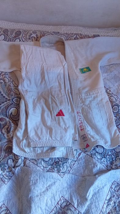 продам кимано для дзюдо