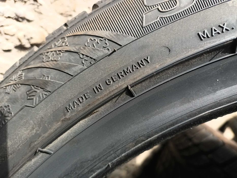 1 Нова зимна гума 235/45R18 Dunlop SP Winter Sport 4D 98V XL  Germany