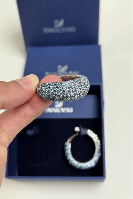 Чисто нови уникални обеци Swarovski
