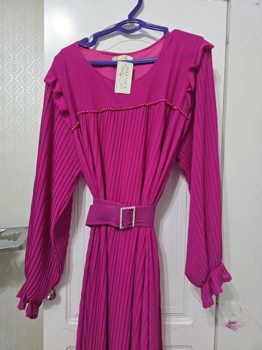 Prodayu novoe platye