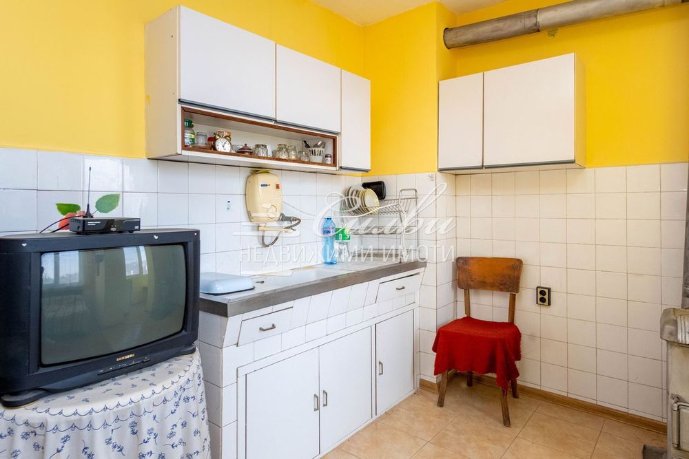 Продава се Тристаен апартамент в Шумен, Болницата - 88 кв.м за 1177 €/кв.м - Снимка #3