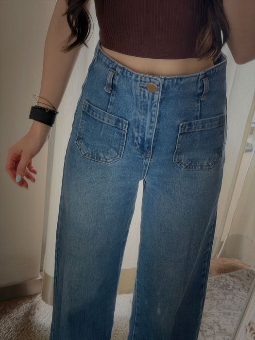 ZARA Cropped Wide Leg Front Pockets Jeans