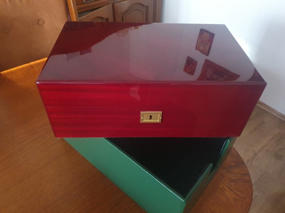 Humidor Davidoff no.4 Red Mahogany