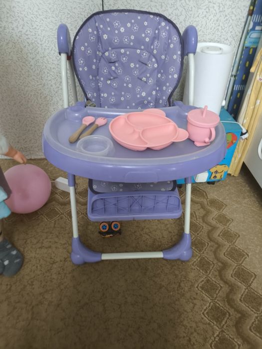 Продам столик для кормления