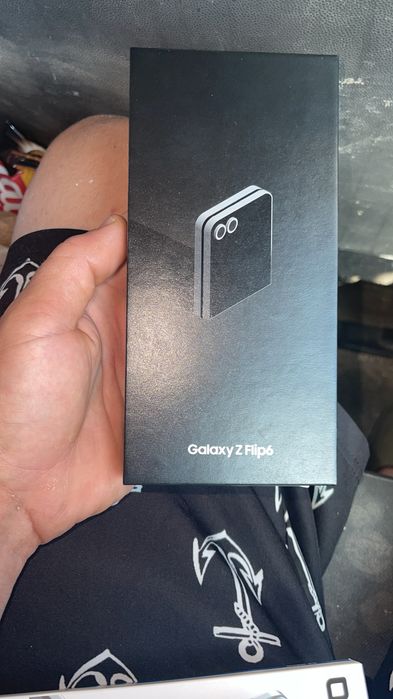 Samsung galazy z flip 6
