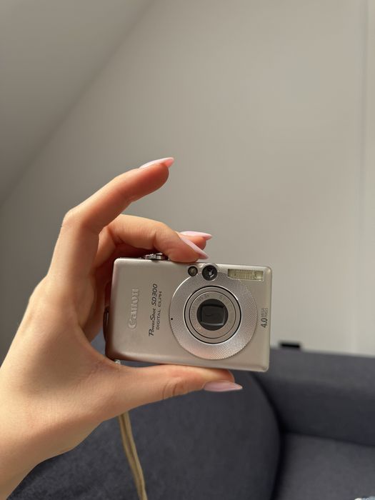 Canon powershot sd300 digital elph