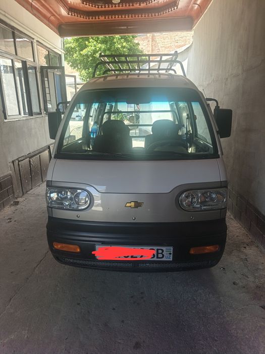 Damas,Van sotiladi