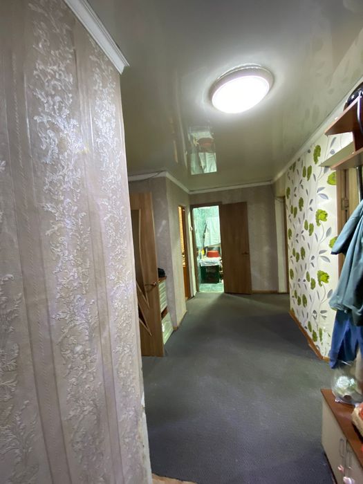 Продам квартиру  трёхкомнатная