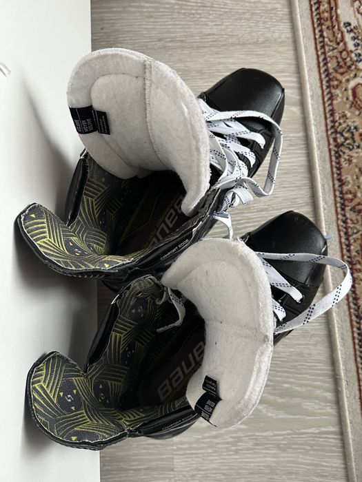Хоккейные коньки Bauer