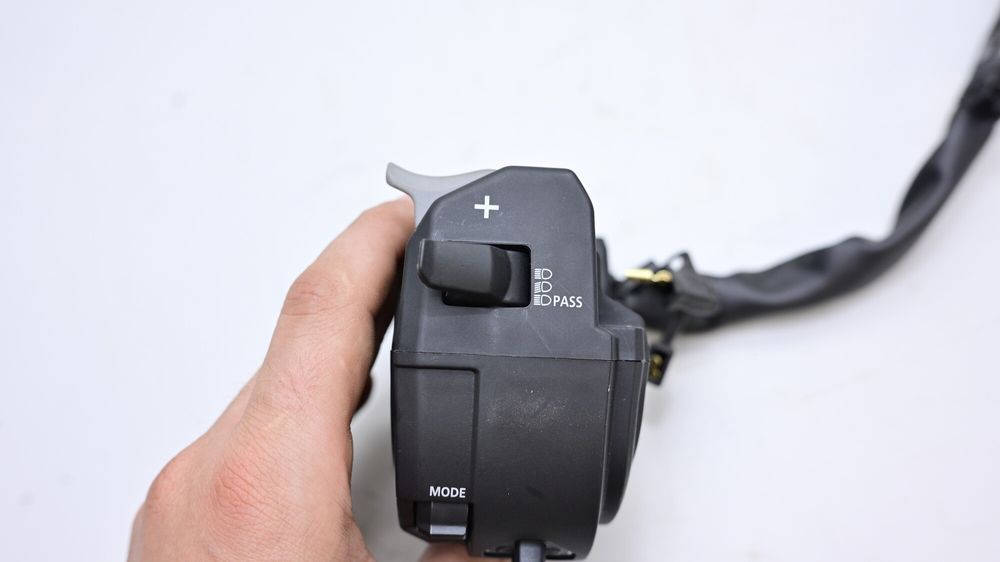 Bloc Comenzi Switch Lumini Stanga OEM Honda CMX 1100 Rebel DCT 2025-