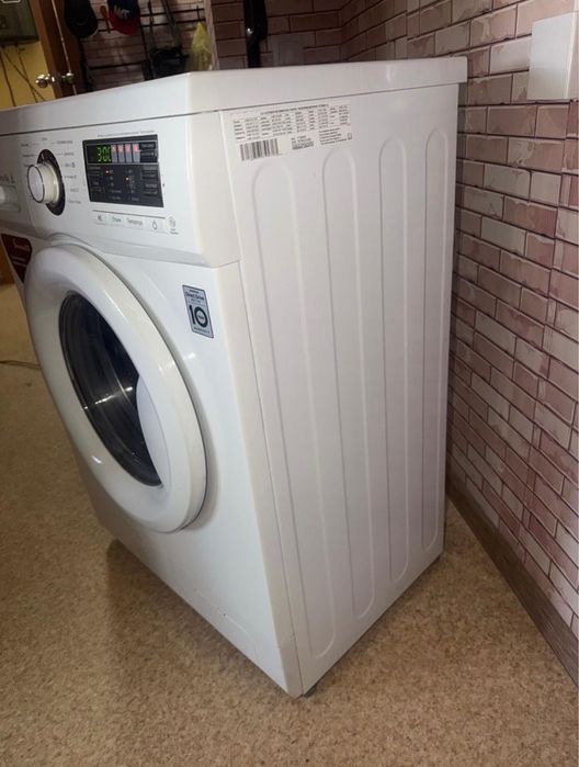 Холодильник Бирюса стиралка LG