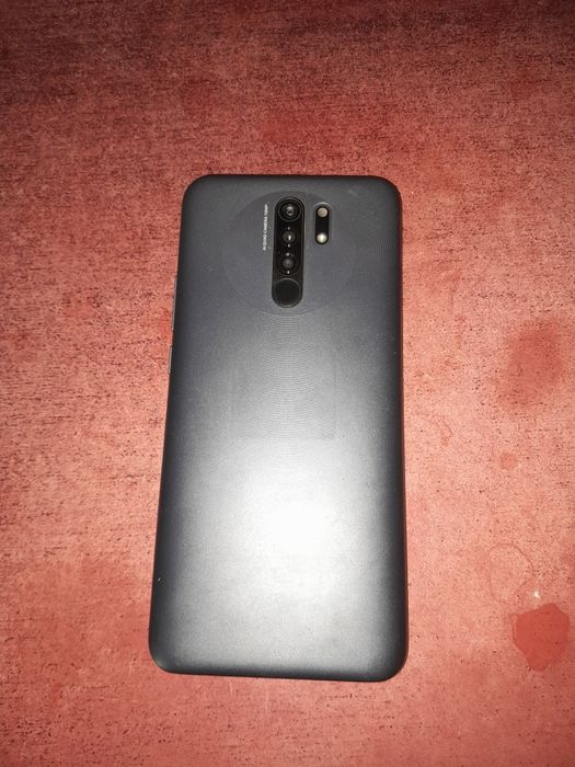 Редми 9 .4.64гб.