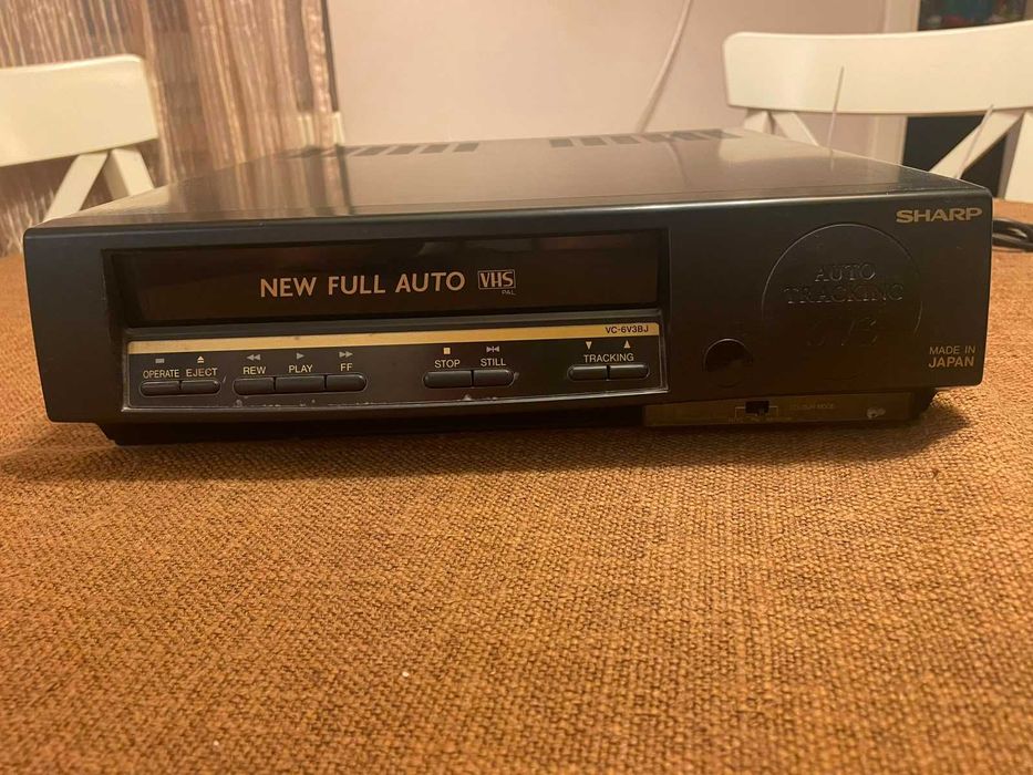 Aparat video SHARP VC-6V3