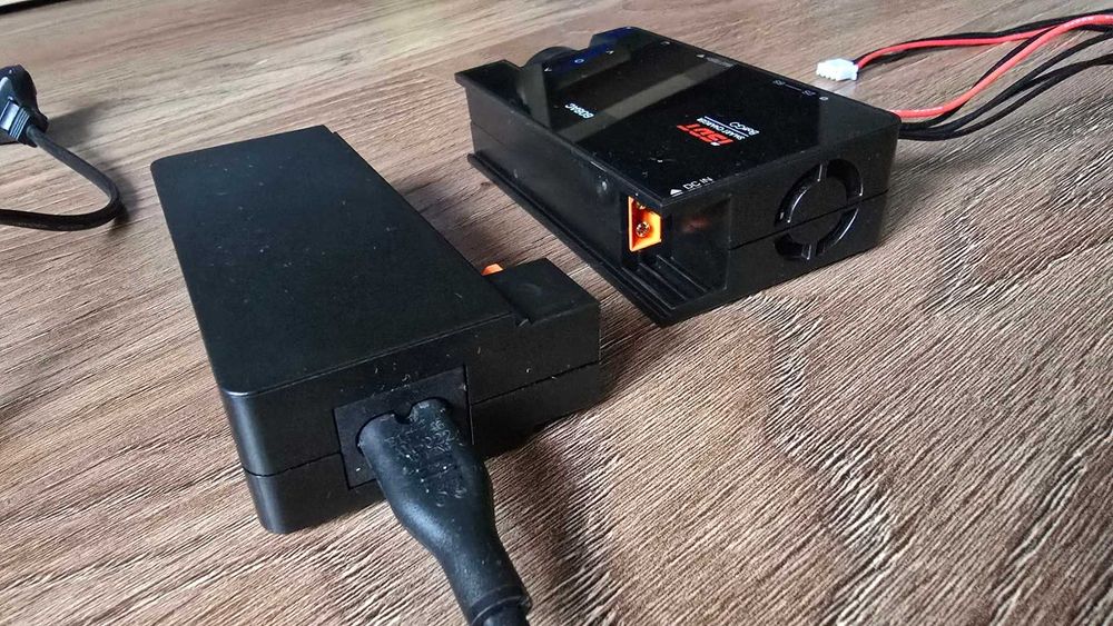 Зарядно за LiPo батерии ISDT - FPV дронове