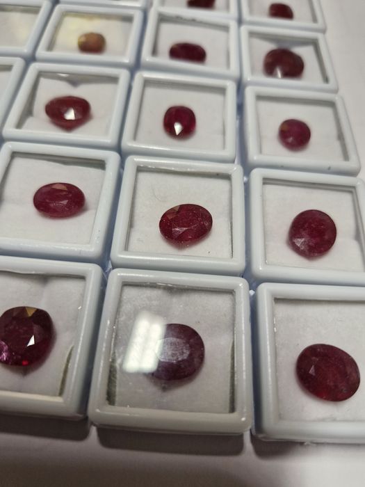 Камни рубин натуральный