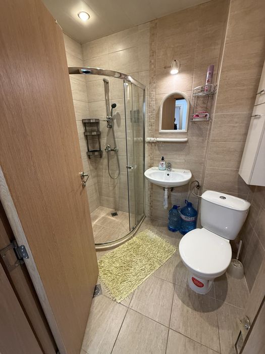 Под наем двустаен кв.Бриз