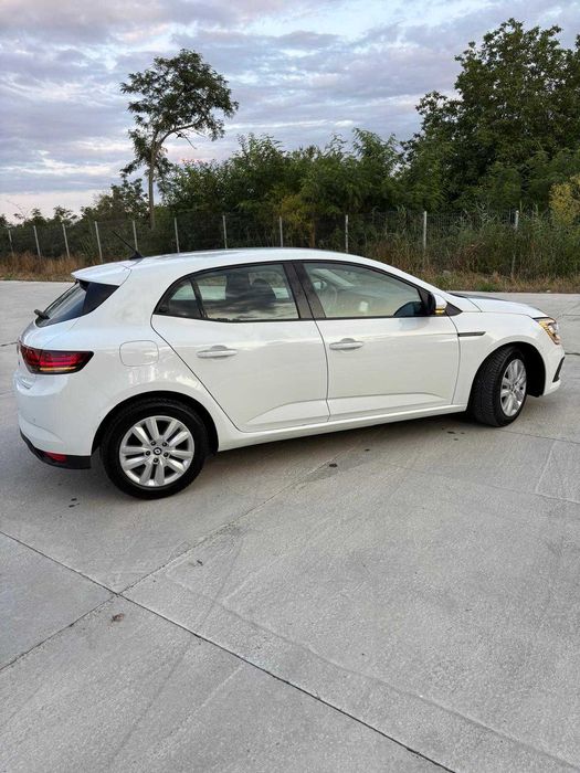 RENAULT Megane 2022 — imagine 4