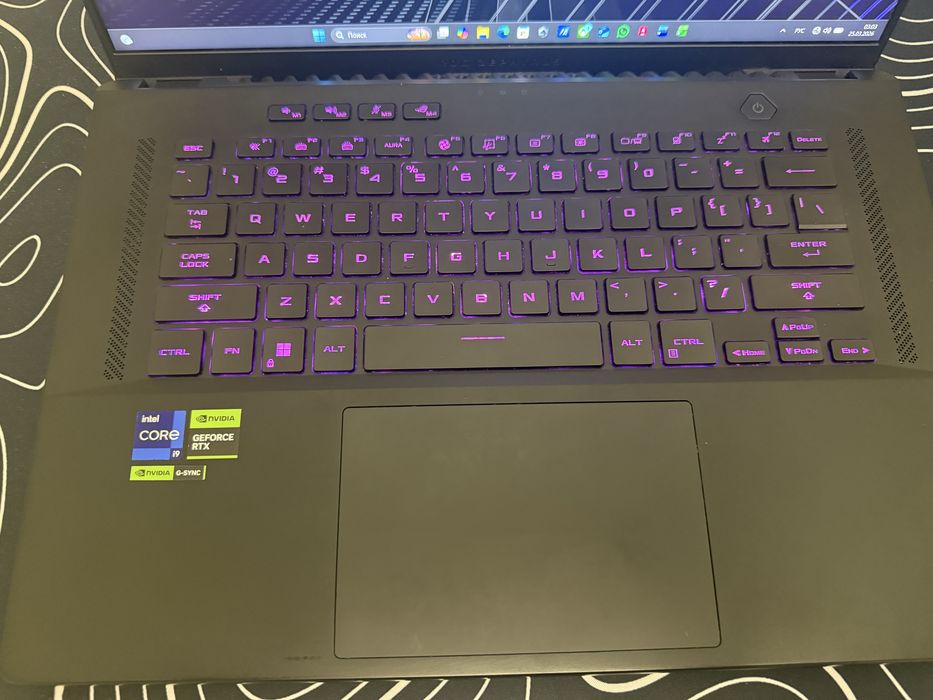 Asus Rog Zephyrus M16
