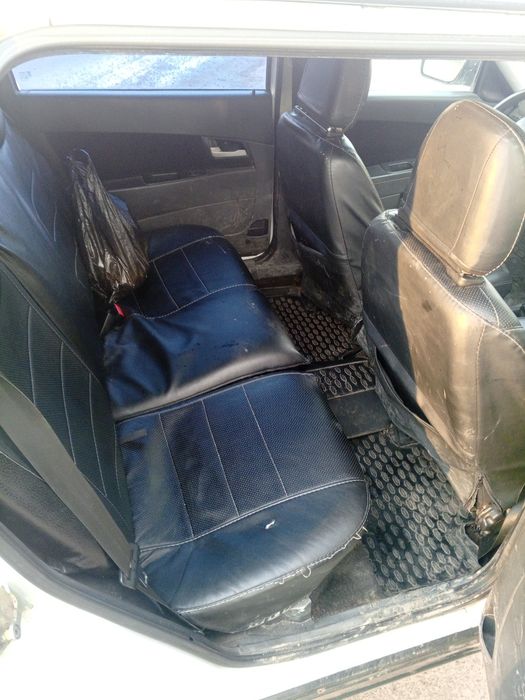 Продам Приору универсал