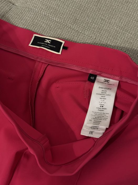 Elisabetta Franchi цикламени къси панталони