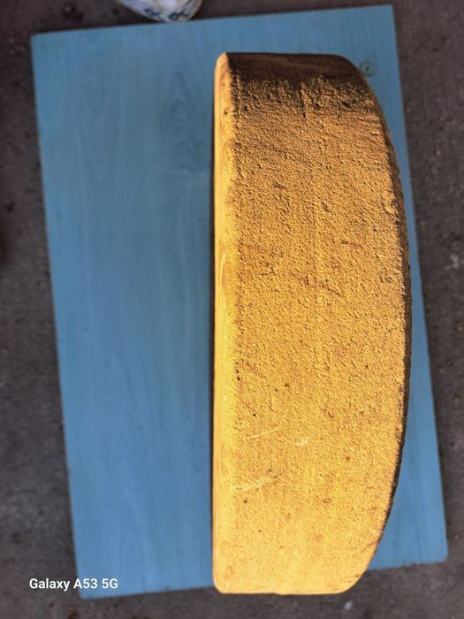 Продавам брус за заточване.