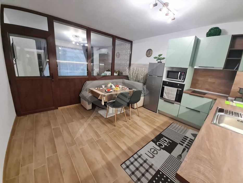 Дава се под наем Тристаен апартамент в Варна, ВИНС - 85 кв.м за 897.6 € - Снимка #1