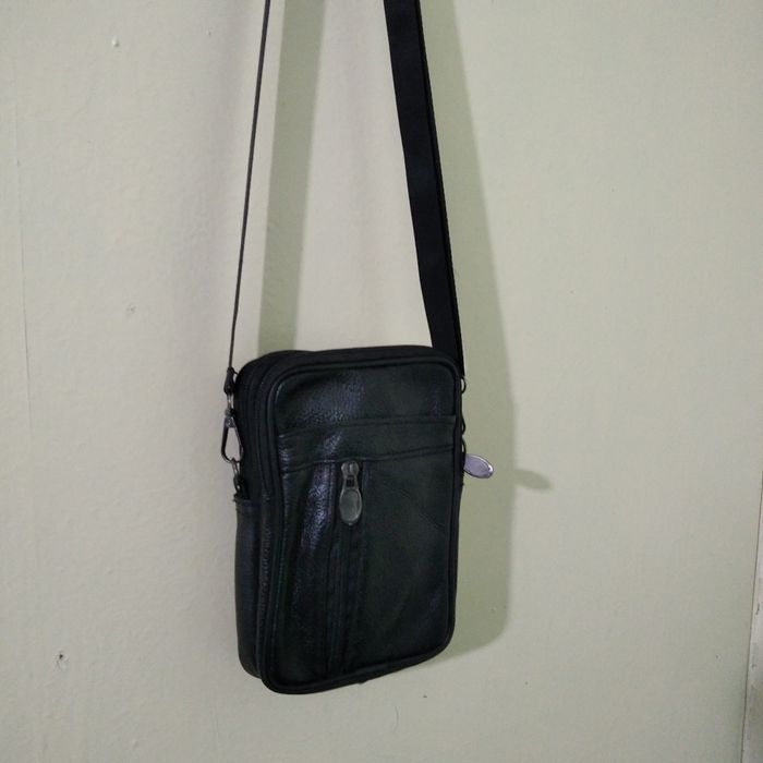 Продам кожаный рюкзак сумки..