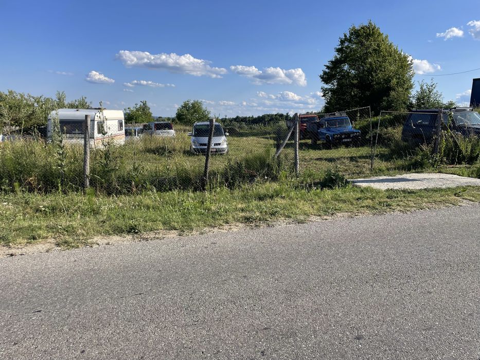 Teren intravilan de vanzare