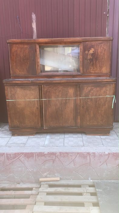 продам старинные шкафы 60-х