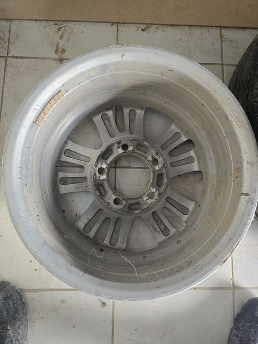 Диск с шина сатылады оригинал комплект