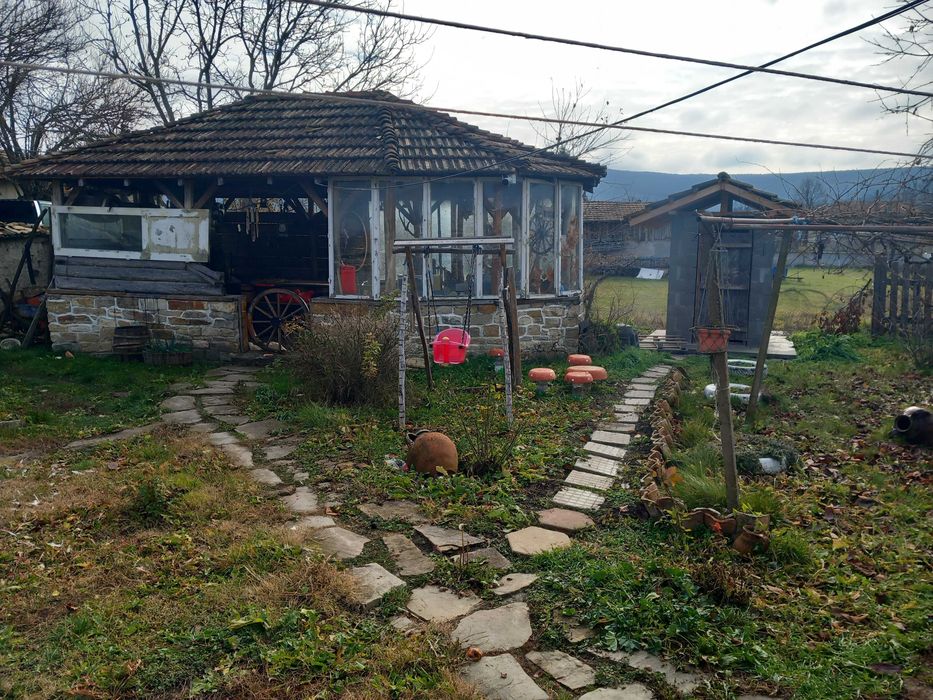 Продава се Къща в с. Дриново, Област Търговище - 160 кв.м за 223 €/кв.м - Снимка #1