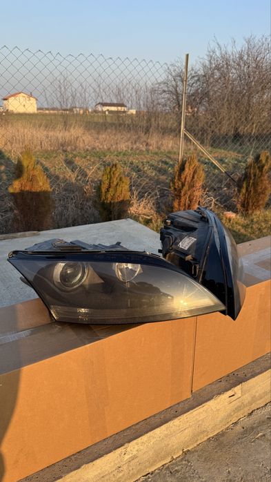 Vand faruri Audi TT 8J
