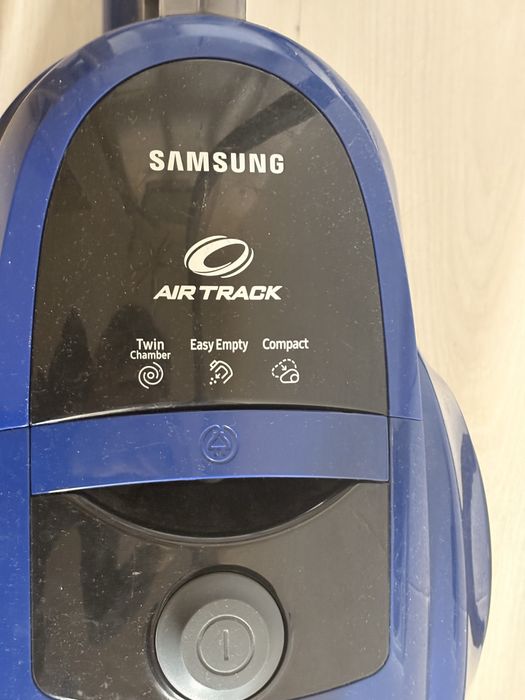 Пылесос Samsung Air Track