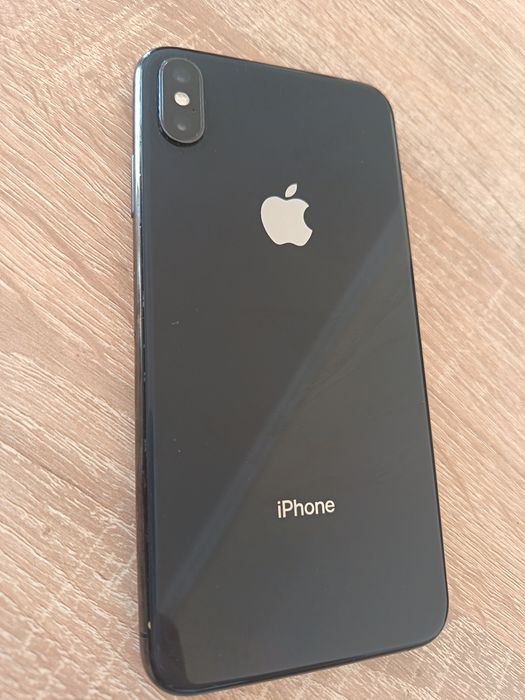 Iphone X max yaxshi