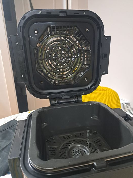 Ninja Speedi Deluxe 10 în 1, 5.7L, Air Fryer Multicooker + accesorii